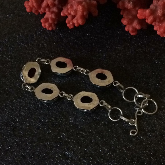 Vintage sterling Mozambique garnet bracelet - Picture 3 of 5